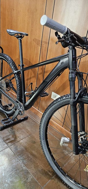 CUBE ATTENTION SL 2021 2021 Mountainbike d'occasion — image 3 sur 4