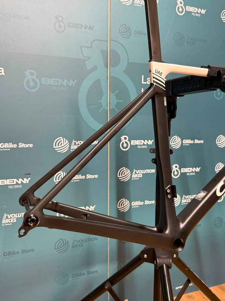 Käytetty Colnago V5Rs Frameset 2026 Road & Gravel — kuva 8 / 9