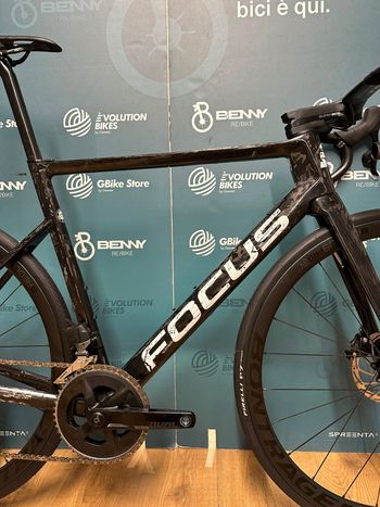 Used Focus Izalco SRAM Rival eTap AXS 2022 Road & Gravel, Black — image 4 of 14