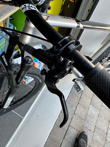 Used Canyon Exceed CF 5 2024 2024 Mountainbike, Light Gray, 29 — image 5 of 5