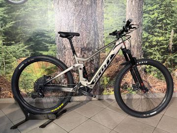 Scott Strike eRIDE 930 2022 2022 MTB usato