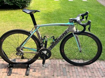 Gebrauchtes Bianchi Oltre XR4 Super Record 2019 2019 Road & Gravel