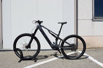 Gebrauchtes Merida eONE-SIXTY 6000 2024 2024 Mountainbike, Hellgrau, 27.5 — Bild 3 von 7
