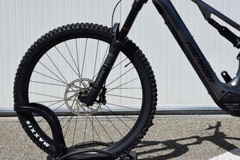 Merida eONE-SIXTY 6000 2024 2024 Mountainbike usato, Grigio chiaro — immagine 6 di 7