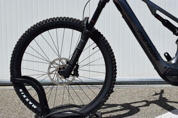 Gebrauchtes Merida eONE-SIXTY 6000 2024 2024 Mountainbike, Hellgrau, 27.5 — Bild 6 von 7