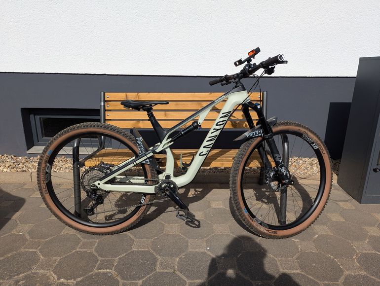 Używany Canyon Neuron CF 9 2022 2022 Mountainbike — zdjęcie 8 z 8