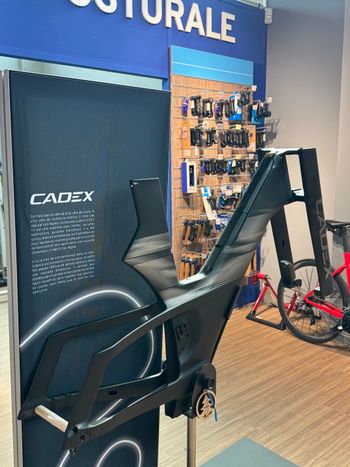 Cadex Tri Frameset 2023 Road & Gravel usato, Nero — immagine 3 di 5