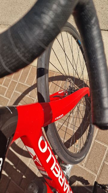 Brugt Pinarello X3 105 Di2 2024 2024 Road & Gravel — billede 6 af 7