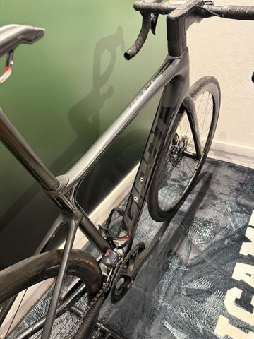 Tweedehands Giant Defy Advanced Pro 0 2024 2024 Road & Gravel — afbeelding 5 van 5