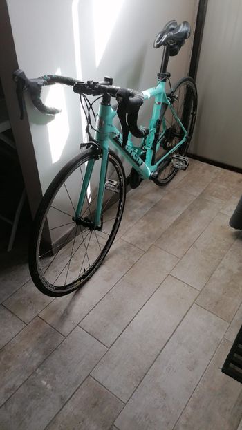 Bianchi Sempre Pro 2019 2019 Road & Gravel d'occasion — image 3 sur 6