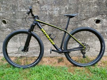 Używany Specialized Men's Epic Hardtail Comp 2018 2018 MTB