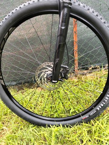 Gebrauchtes Specialized Men's Epic Hardtail Comp 2018 2018 Mountainbike, Schwarz, 29 — Bild 5 von 6