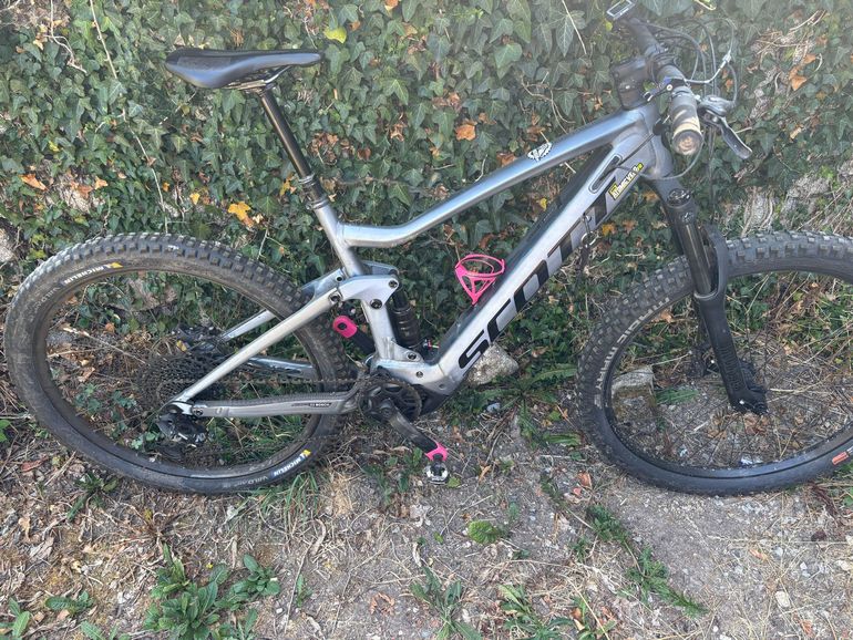 Tweedehands Scott Genius 930 2024 2024 Mountainbike — afbeelding 2 van 5