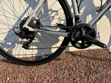 Używany Scott Addict 20 disc 2019 2019 Road & Gravel — zdjęcie 3 z 11