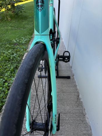 Brugt Bianchi Oltre Race 105 2025 2025 Road & Gravel — billede 8 af 13