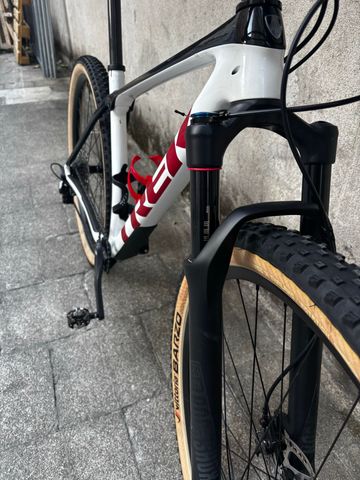 Trek Procaliber Shimano Deore XT 2024 Mountainbike usato, Bianco — immagine 10 di 17