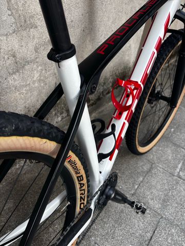 Trek Procaliber Shimano Deore XT 2024 Mountainbike usato, Bianco — immagine 6 di 17