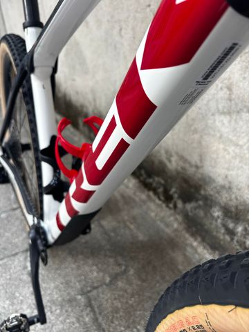 Trek Procaliber Shimano Deore XT 2024 Mountainbike usato, Bianco — immagine 9 di 17