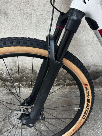 Trek Procaliber Shimano Deore XT 2024 Mountainbike usato, Bianco — immagine 16 di 17