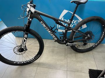 Specialized Epic 8 Expert - SRAM GX AXS, RockShox Select+ 2026 2026 MTB usato