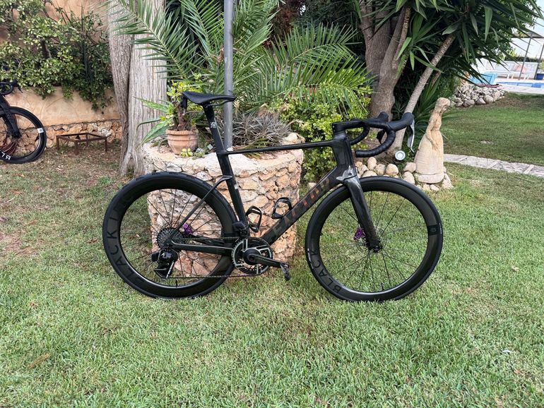 Used Factor Ostro SRAM Red 2025 Road & Gravel, Black — image 2 of 10