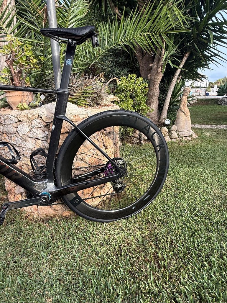 Used Factor Ostro SRAM Red 2025 Road & Gravel, Black — image 8 of 10