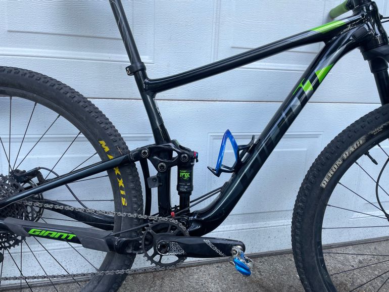 Used Giant Anthem 29 2 2020 2020 Mountainbike, Black — image 2 of 4