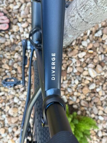 Used Specialized Diverge E5 2025 2025 Road & Gravel, Red — image 11 of 11