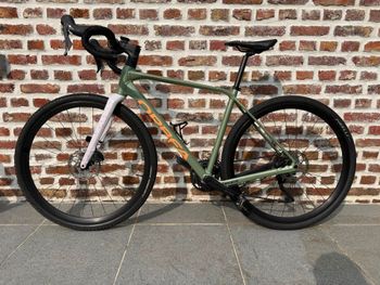 Orbea TERRA H40 2024 2024 Road & Gravel usato, Verde — immagine 3 di 8