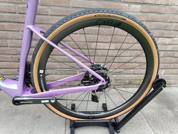 Gebrauchtes Giant Revolt Advanced Pro 0 2024 2024 Road & Gravel, Violett — Bild 8 von 16