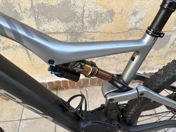Gebrauchtes Orbea RISE M20 2023 2023 Mountainbike, Hellgrau, 29 — Bild 4 von 8
