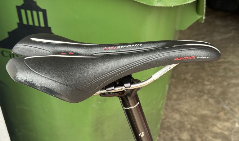 Used Trek Domane 4.1 Compact 2015 2015 Road & Gravel, Red — image 9 of 18