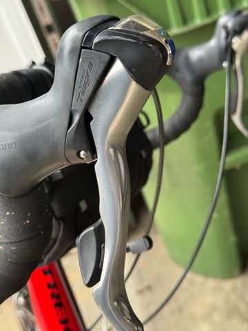 Used Trek Domane 4.1 Compact 2015 2015 Road & Gravel, Red — image 13 of 18