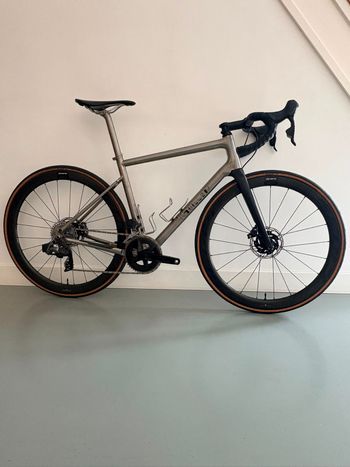 Jguillem Custom SRAM Rival eTap AXS 2023 Road & Gravel d'occasion