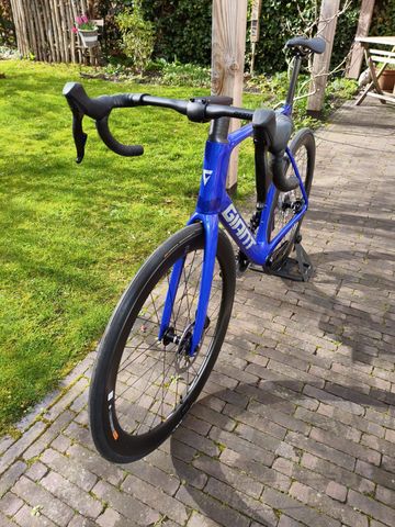 Używany Giant Propel Advanced 1 2024 2024 Road & Gravel — zdjęcie 14 z 15