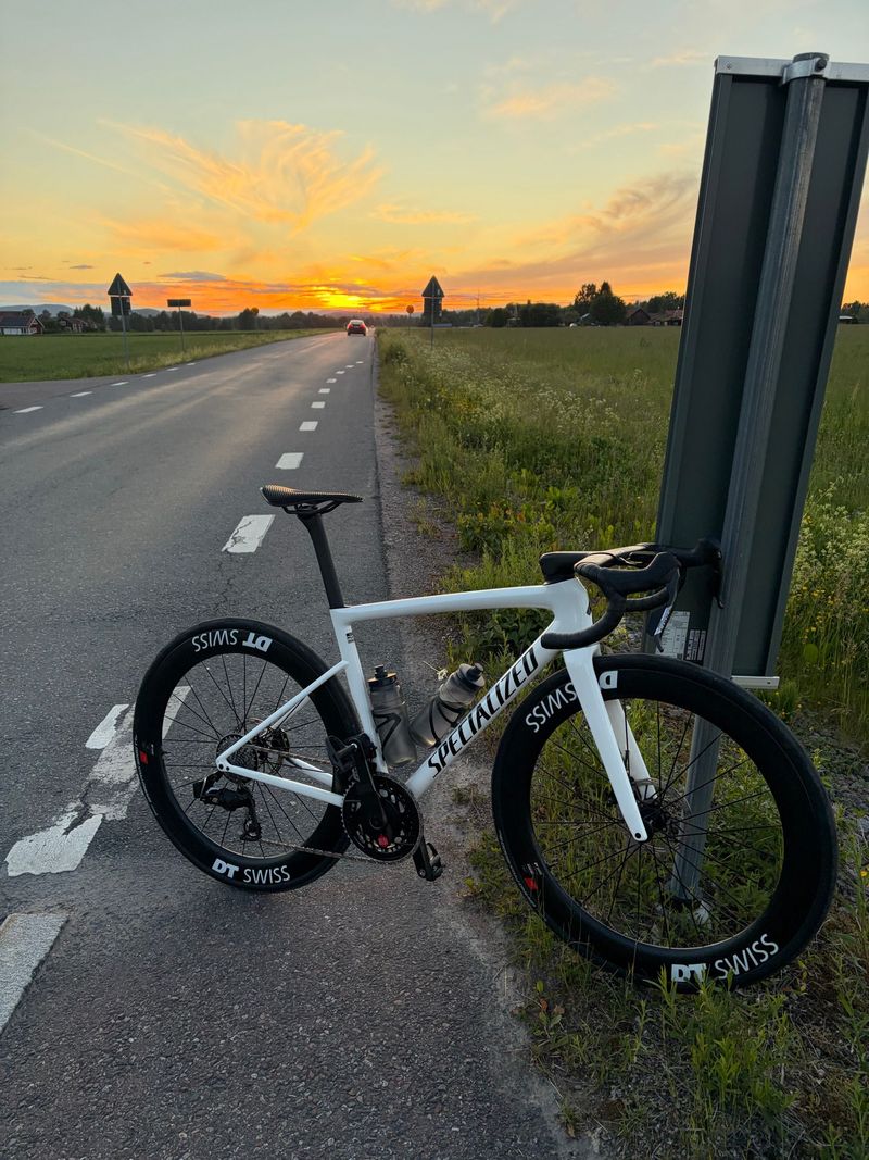 Used Specialized Tarmac SRAM Force eTap AXS 2025 Road & Gravel