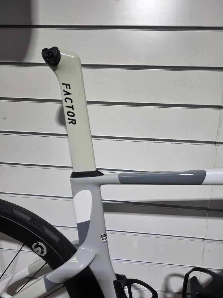 Brugt Factor ONE - Campagnolo Super Record 2026 Frameset 2026 Road & Gravel — billede 4 af 8