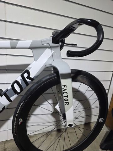 Factor ONE - Campagnolo Super Record 2026 Frameset 2026 Road & Gravel usato, Bianco — immagine 5 di 8