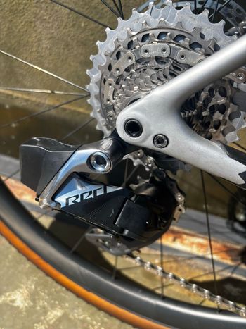Used Sworks Custom SRAM Red eTap AXS 2023 Road & Gravel, Light Gray — image 3 of 10