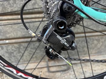 Brugt Bianchi Infinito CV Chorus 2016 2016 Road & Gravel — billede 11 af 29