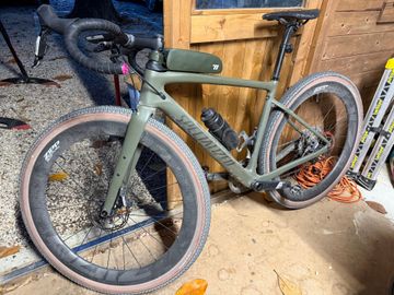 Used Specialized Diverge Comp 2024 2024 Road & Gravel, Green — image 2 of 3