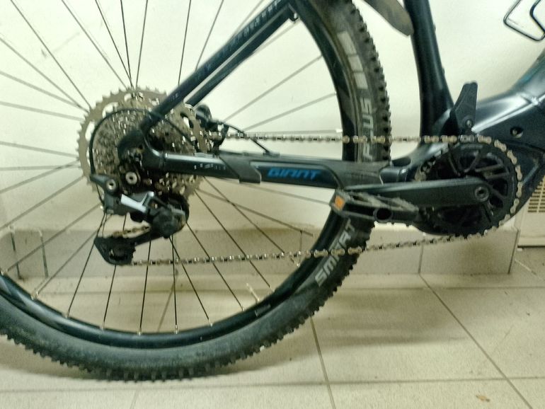 Used Giant Fathom E+ 2 Pro 2022 2022 Mountainbike, Black, 29 — image 4 of 8