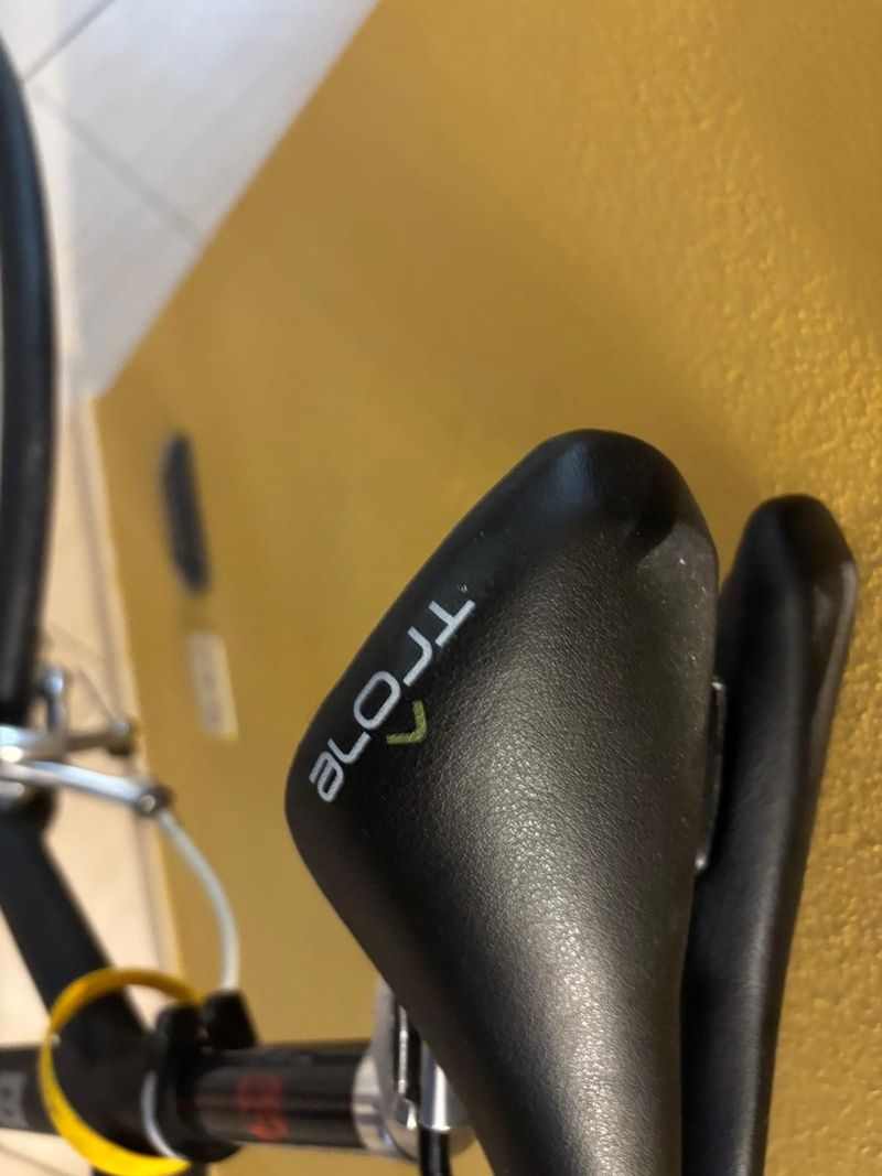 Used Bianchi Custom Campagnolo Chorus 2004 Road & Gravel, Black — image 15 of 37