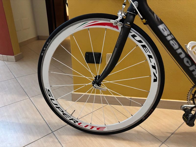 Used Bianchi Custom Campagnolo Chorus 2004 Road & Gravel, Black — image 2 of 37