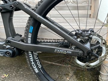 Used Focus Jam Shimano Deore XT 2025 Mountainbike, Black — image 8 of 14