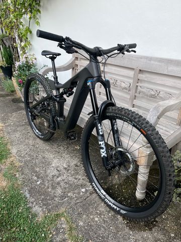 Used Focus Jam Shimano Deore XT 2025 Mountainbike, Black — image 4 of 14