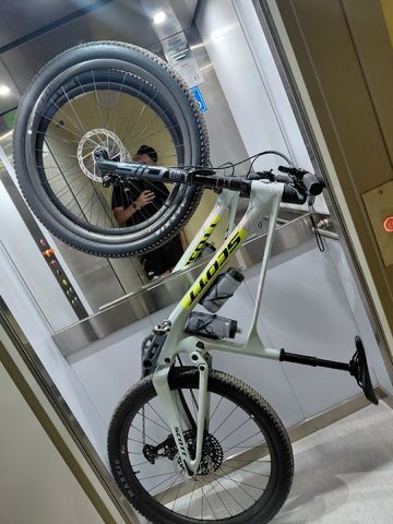Gebrauchtes Scott Spark RC Team Issue 2026 2026 Mountainbike, Hellgrau, 29 — Bild 6 von 6