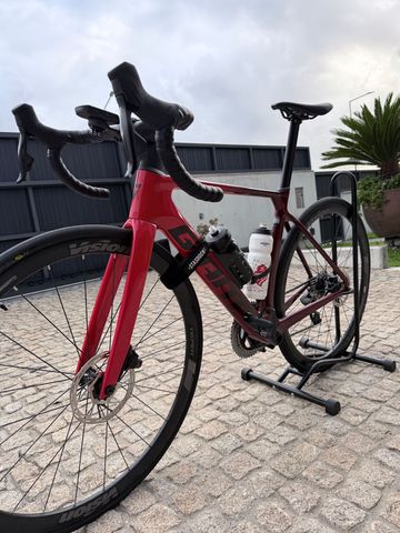 Used Giant Propel Advanced 2 2024 2024 Road & Gravel, Red — image 8 of 36