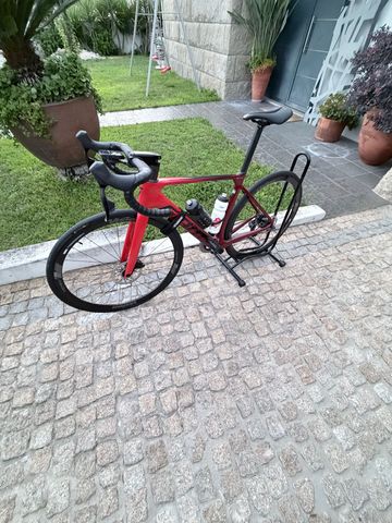 Used Giant Propel Advanced 2 2024 2024 Road & Gravel, Red — image 2 of 36