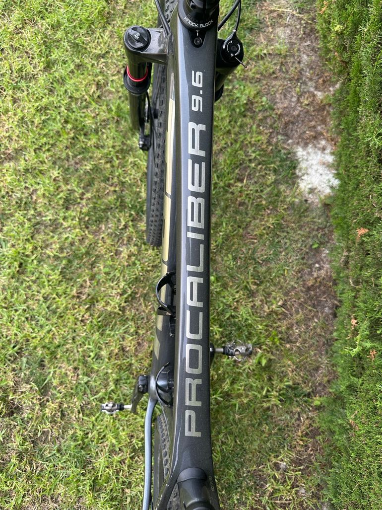 Gebrauchtes Trek Procaliber 9.6 2022 2022 Mountainbike, Hellgrau, 29 — Bild 11 von 14